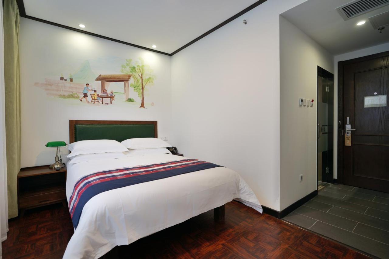 Hotel Nostalgia 3*